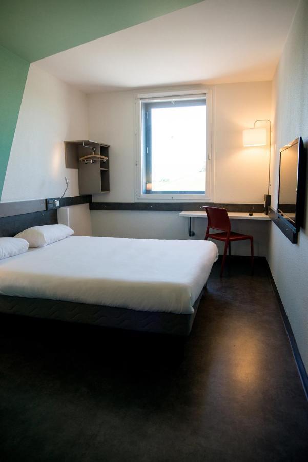 Ibis Budget Archamps Porte De Geneve Hotel Exterior photo