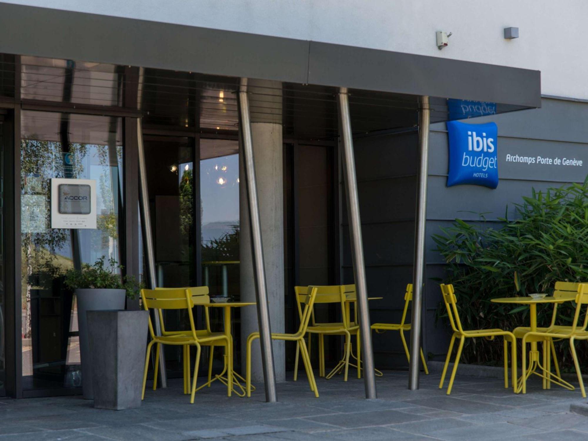 Ibis Budget Archamps Porte De Geneve Hotel Exterior photo